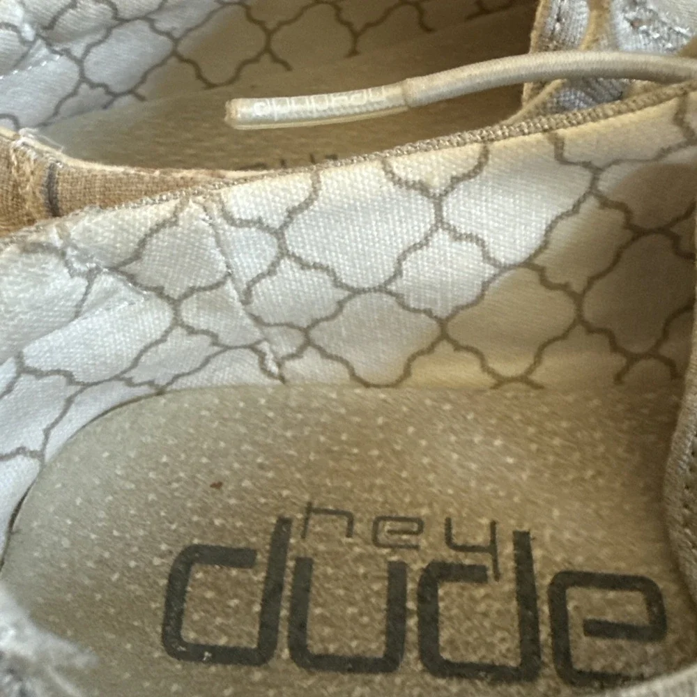 Hey Dude Wendy Youth Linen Beige Slip-On Shoes Unisex Kid's Size 11 K11 NWT